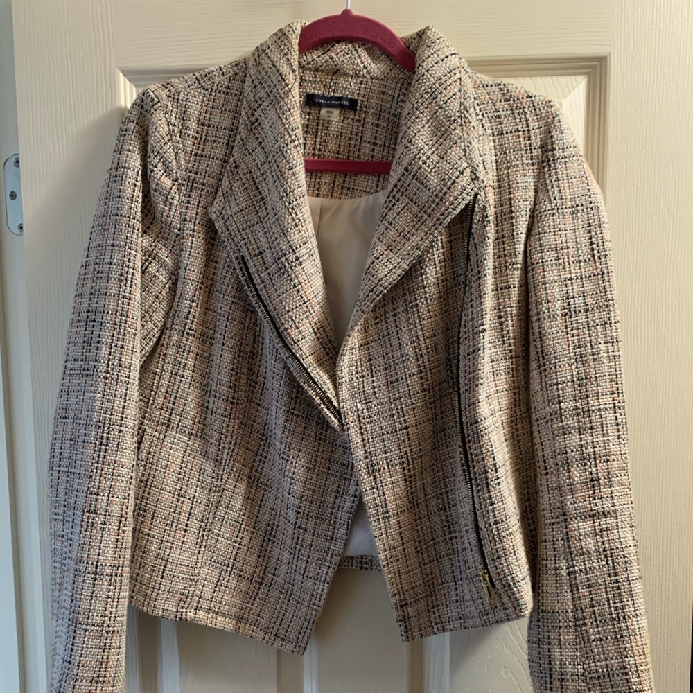✨ TOMMY HILFIGURE BLAZER WITH GOLD HARDWARE ✨
